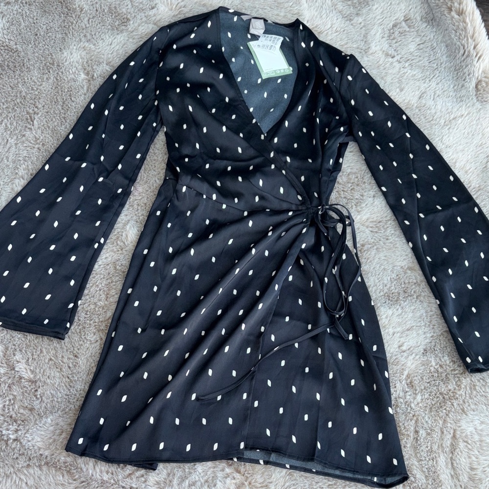 H&M Black Dotted Satin Elegant Black Wrap Dress size XS